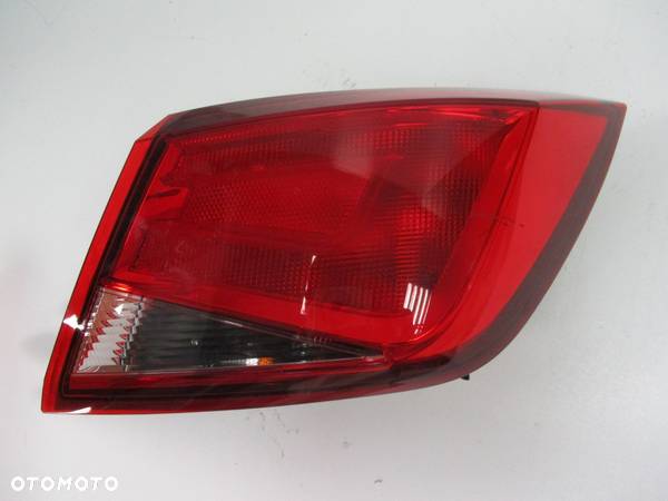 Lampa SEAT LEON KOMBI 5F9 LEWA TYL - 1