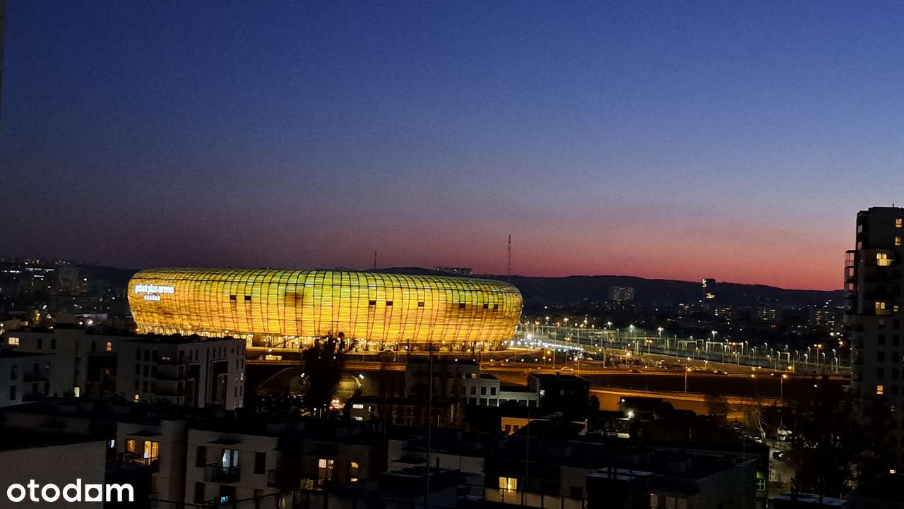 Premium | Nowe, 11.piętro, widok na stadion | Garderoba | Letnica