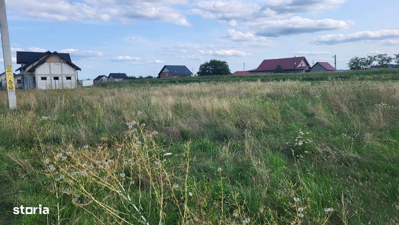 Loc de casa la intrare in Curtesti - Imagine principală: 1/2