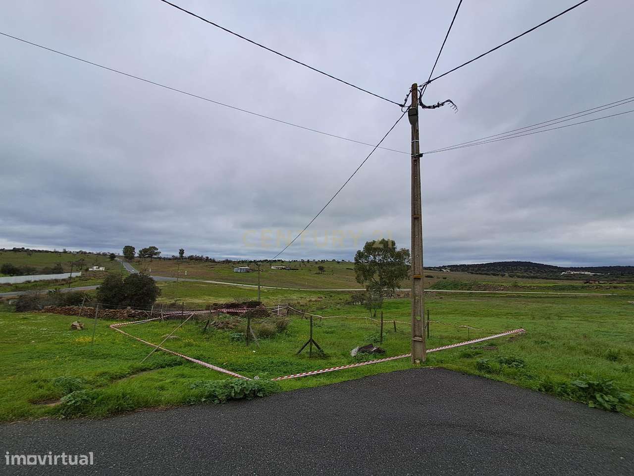Terreno urbano no Alentejo, em Santana de Cambas, Mértola - Grande imagem: 4/8