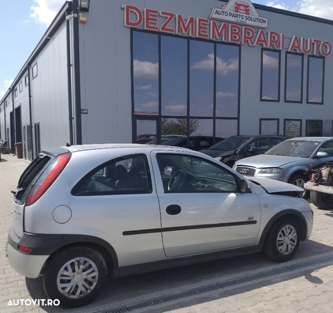 Dezmembram Opel Corsa C,1.2 S,an fabricatie 2003 - 1