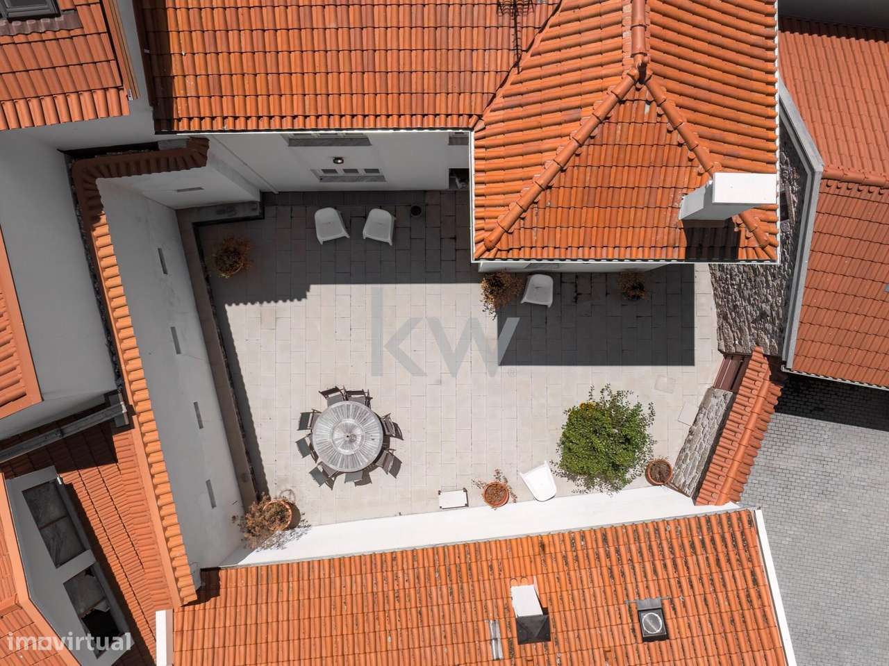 Fantástica Moradia em Manteigas em pleno Centro Histórico - Grande imagem: 3/40