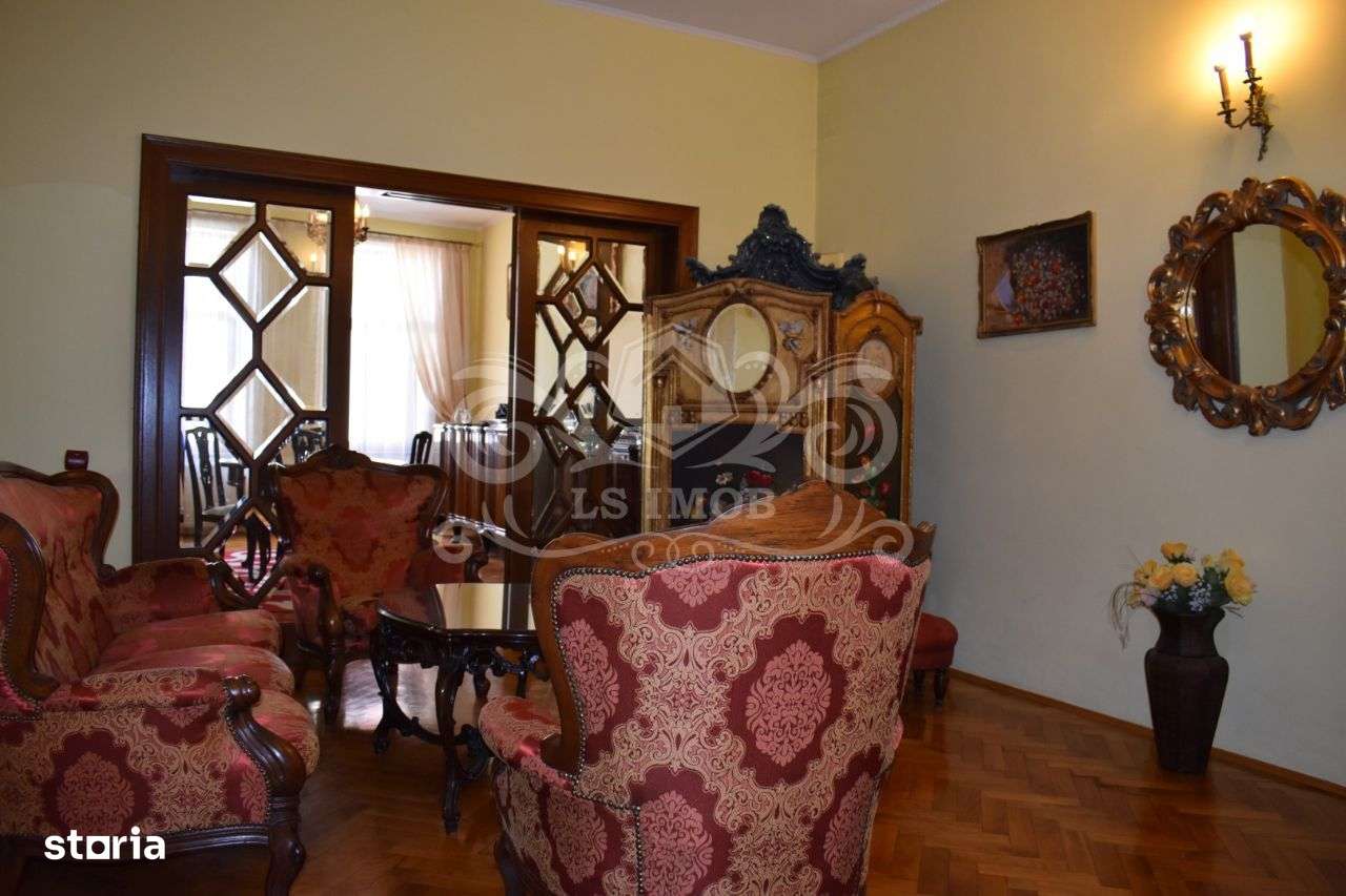 Vand casa deosebita renovata,cu 9 camere in centrul istoric Brasov - Imagine principală: 5/20