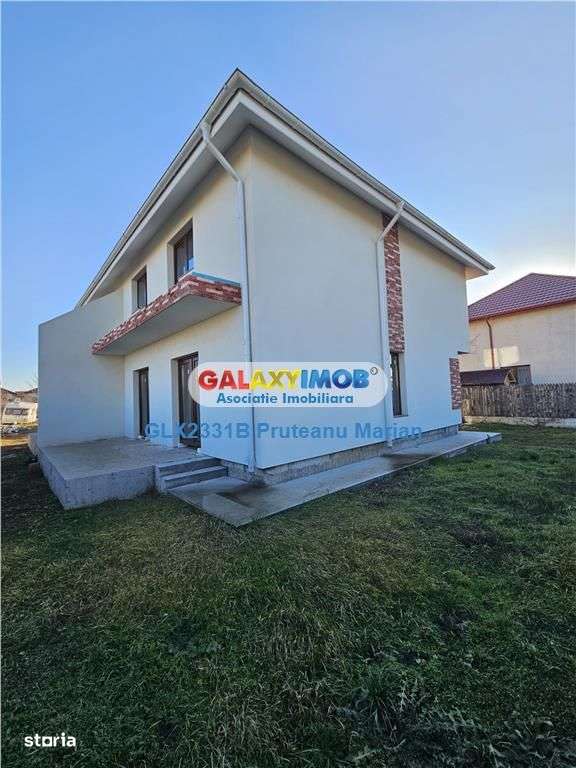 Vanzare vile Individuale de tip Duplex situate aproape de Str Dantelei - Imagine principală: 4/20