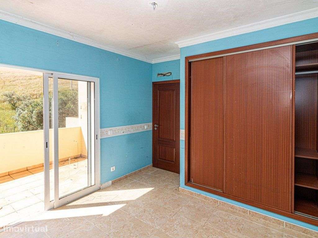 Moradia T2 com terraço em zona tranquila de Tavira-11