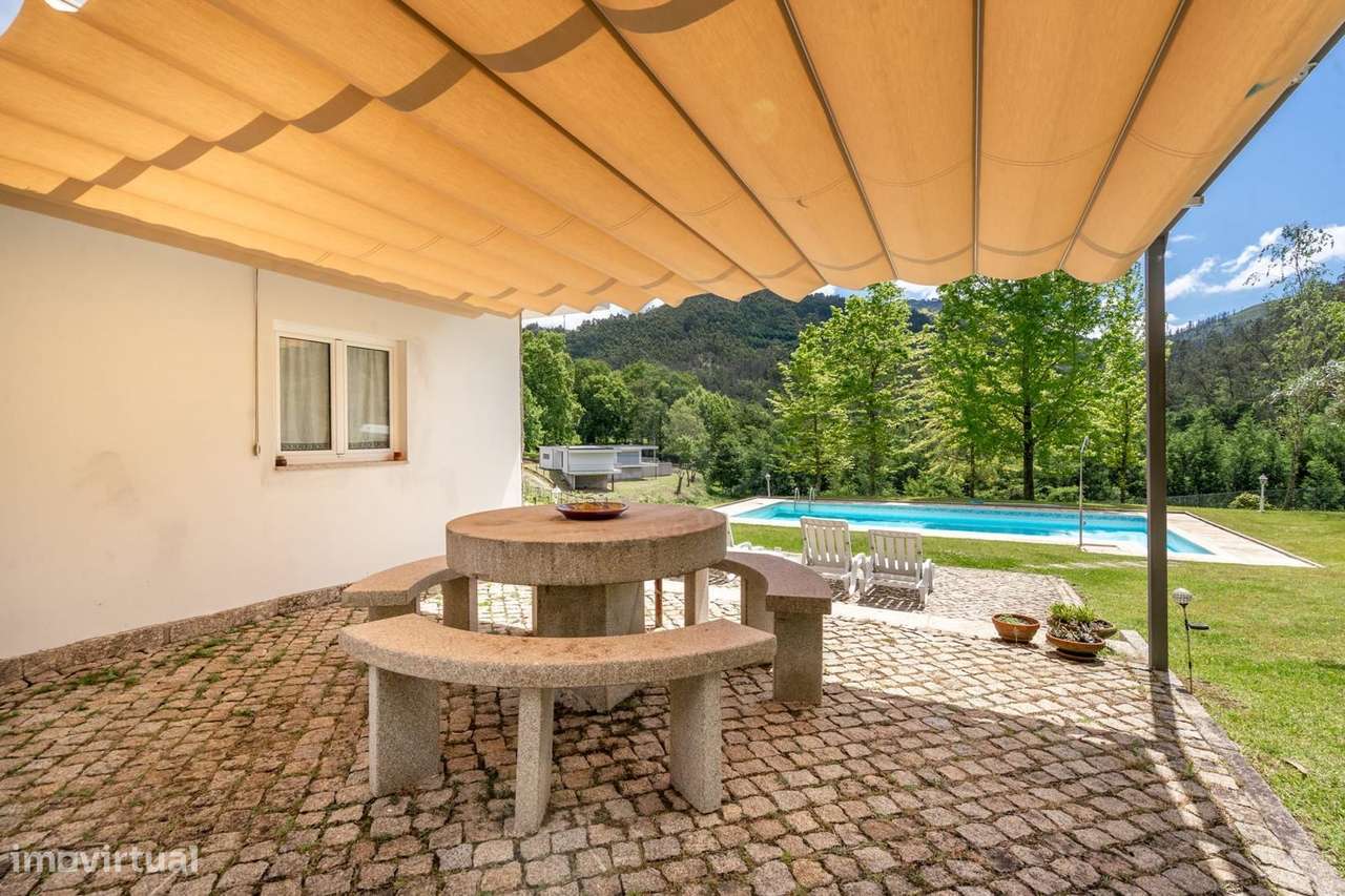 Quinta com Vinha Produtiva e Potencial Turístico junto ao Gerês-22