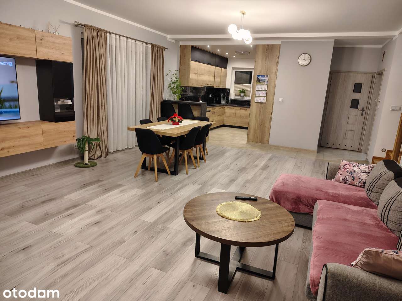 BEZPOŚREDNIO sprzedam energooszczędny dom o pow. 247m2 - Pełny obrazek: 4/13