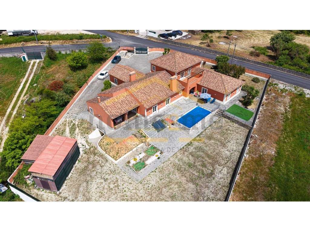 Magnífica Moradia T6 ( Térrea)- Arruda dos Vinhos-5