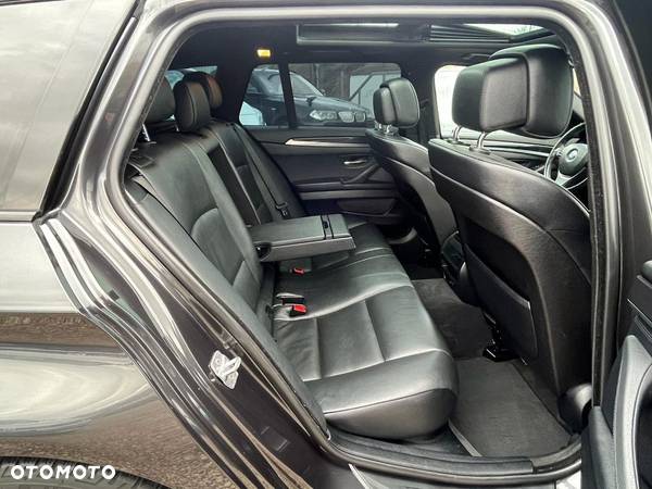 BMW Seria 5 525d xDrive Touring - 7