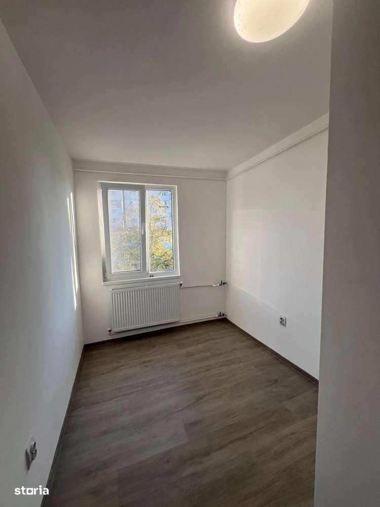 OFERTA DE VANZARE Garsoniera micro 19 et 4 Renovata pret 12.500 Euro-5