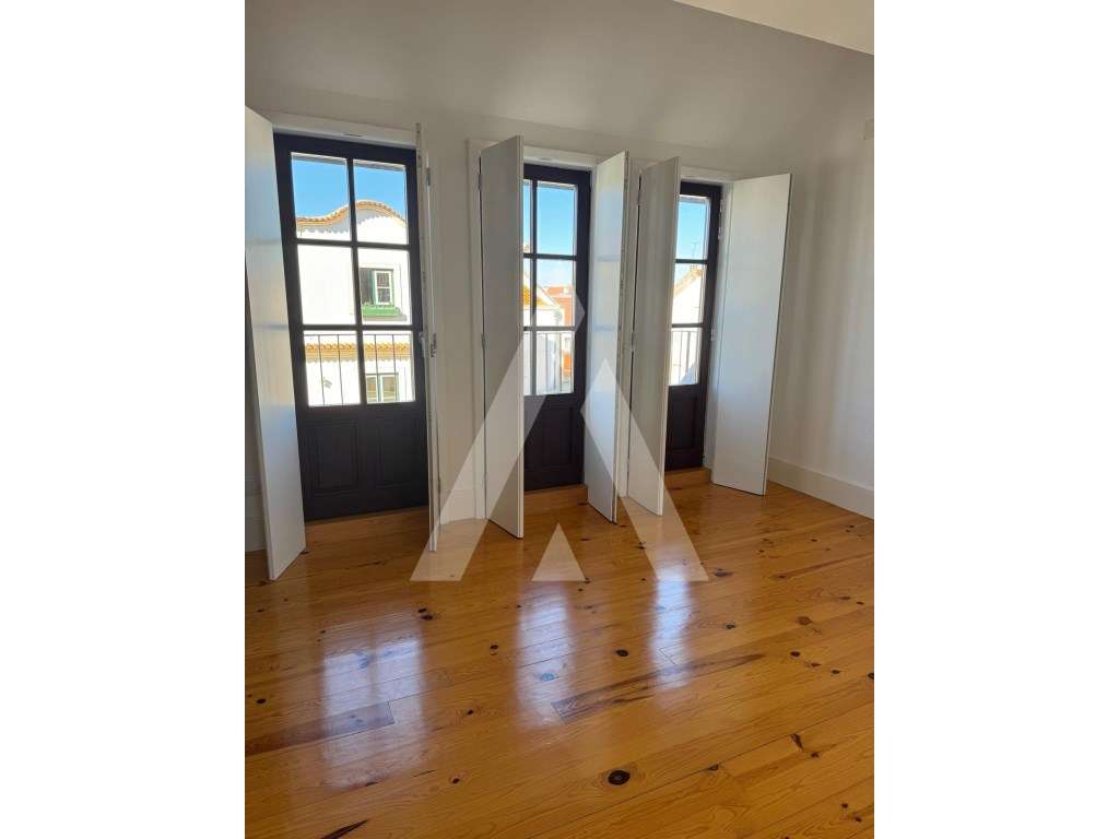 Apartamento T2 no centro histórico da Cidade de Aveiro - Grande imagem: 2/12