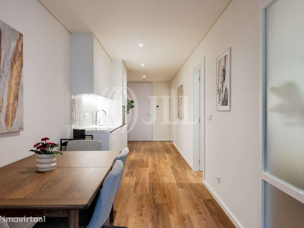 Apartamento T1+1, com pátio, na Baixa do Porto - Grande imagem: 4/59