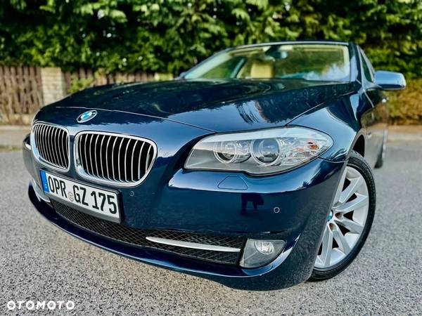 BMW Seria 5 520i Touring Luxury Line - 13