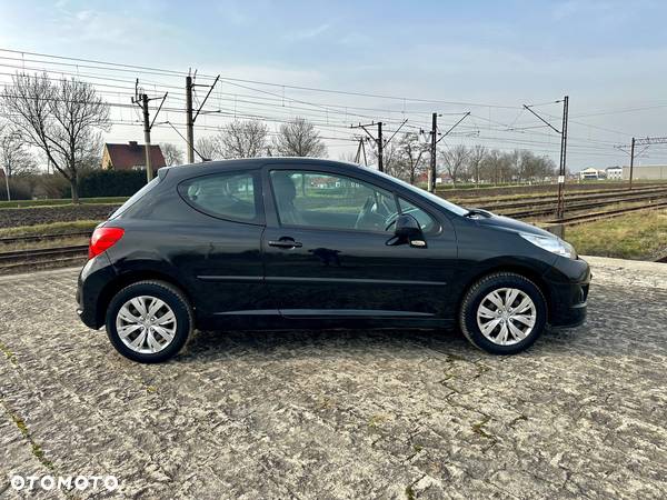 Peugeot 207 1.4 16V Trendy - 19