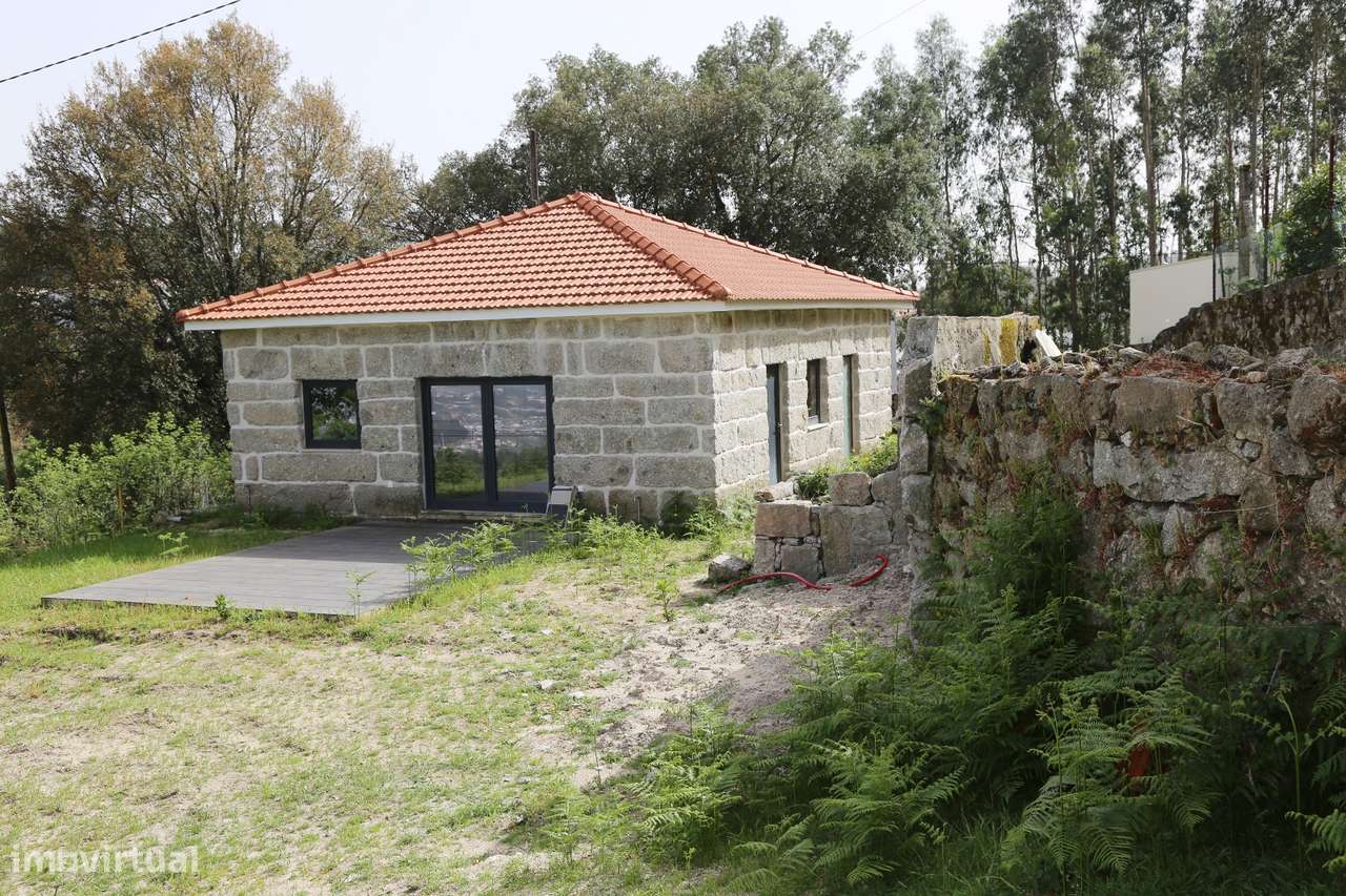 Moradia Isolada T2 Venda em Lustosa e Barrosas (Santo Estêvão),Lousada - Grande imagem: 3/20