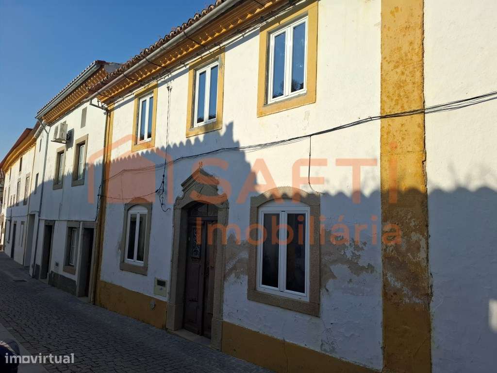 Moradia Antiga - Grande imagem: 2/26