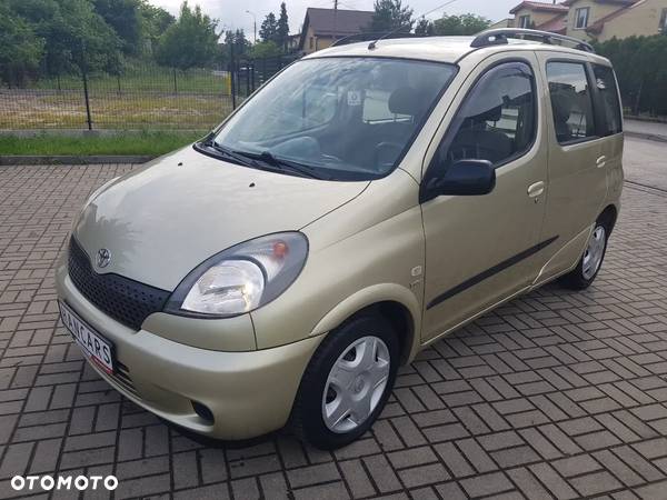 Toyota Yaris Verso 1.3 Luna - 1