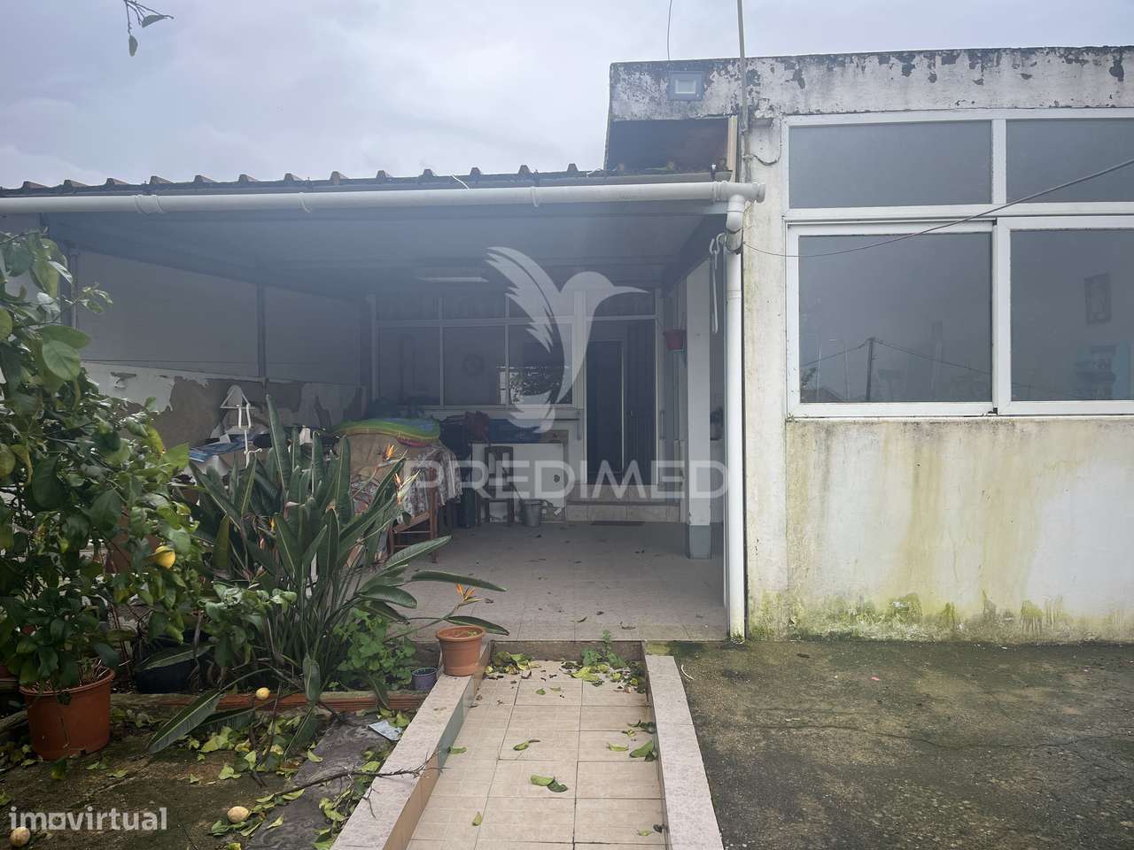 Moradia T2+1 com amplo quintal e poço em Alfundão.-10
