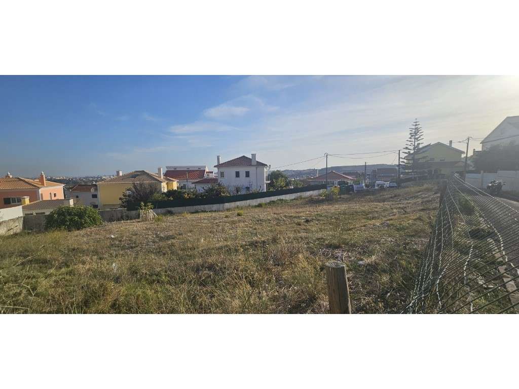 Terreno urbano para construção com 1220m2 - Famões, Odivelas-15