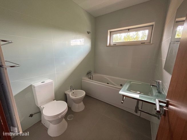 Apartamento T3 com garagem dupla – São Bernardo-24