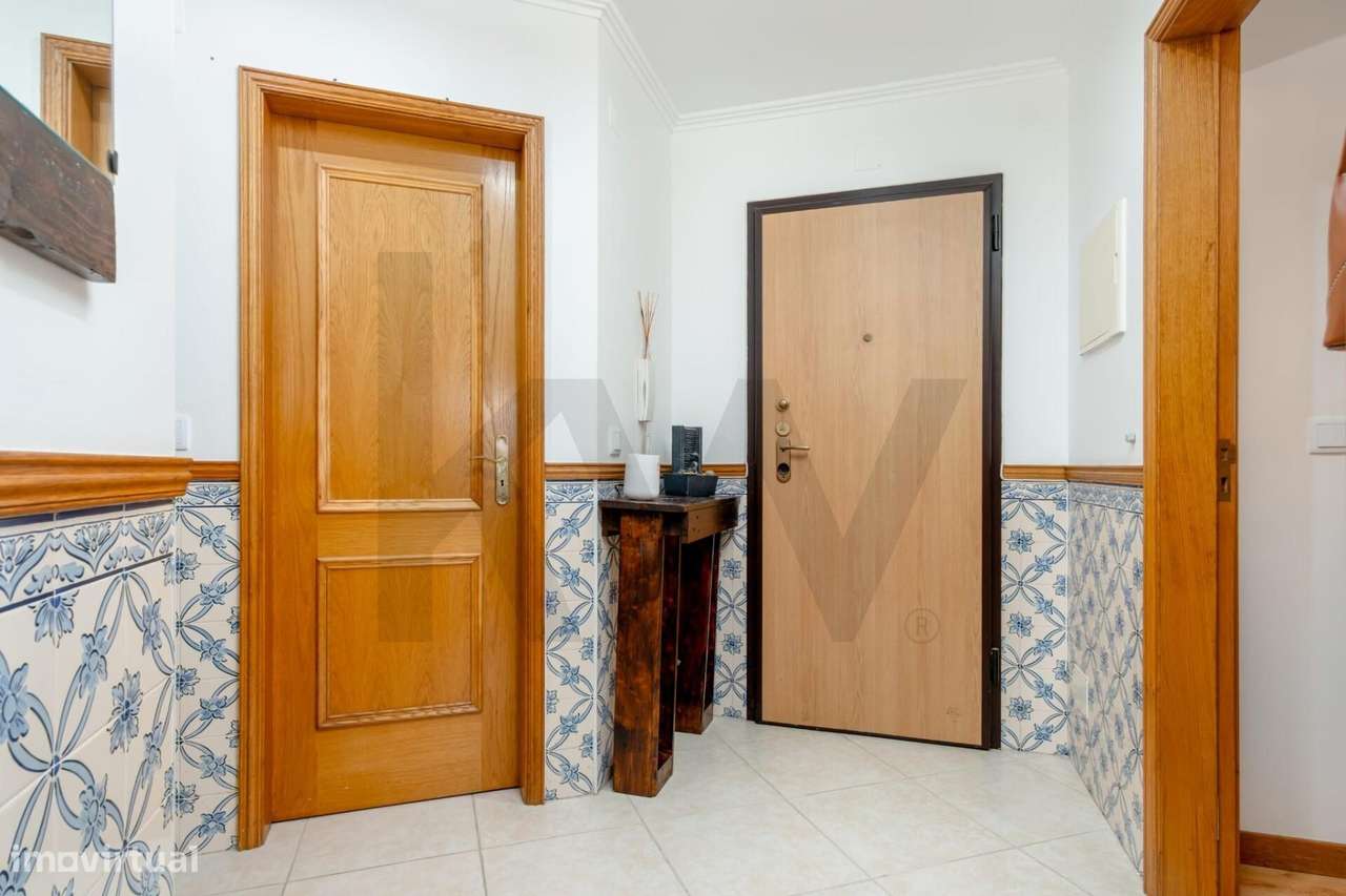 Apartamento T2 com elevador, varandas, arrecadação e Vista Fantástica-22