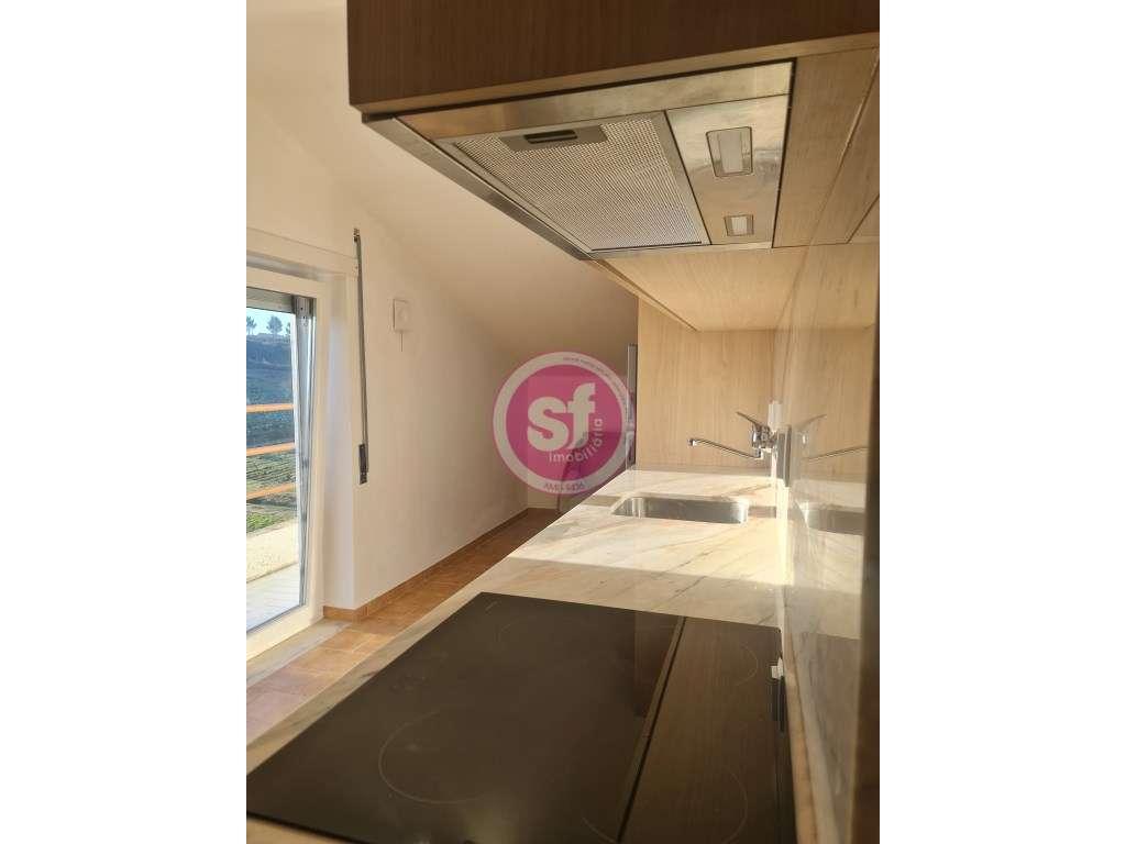 Sótão no centro de Anadia para Venda !-5