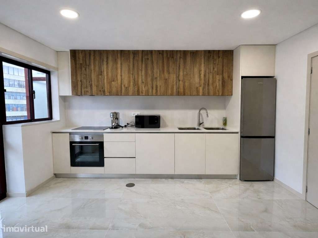 Apartamento T2 totalmente Renovado - Grande imagem: 4/14