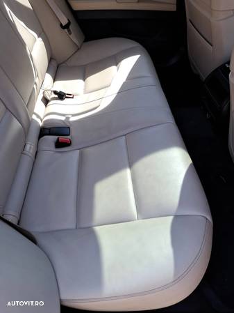 BMW Seria 5 520d Aut. Luxury Line - 15