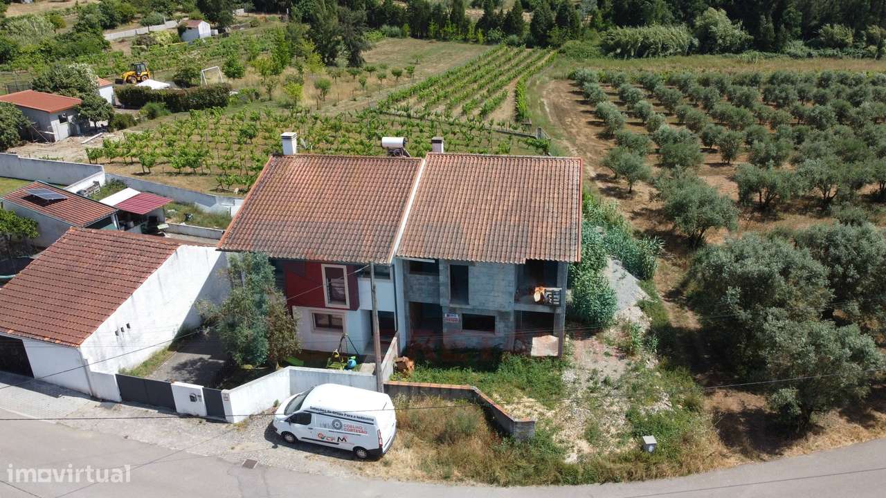 Moradia V4  em fase de Construção - 15 min. do Centro de Coimbra - Grande imagem: 1/16