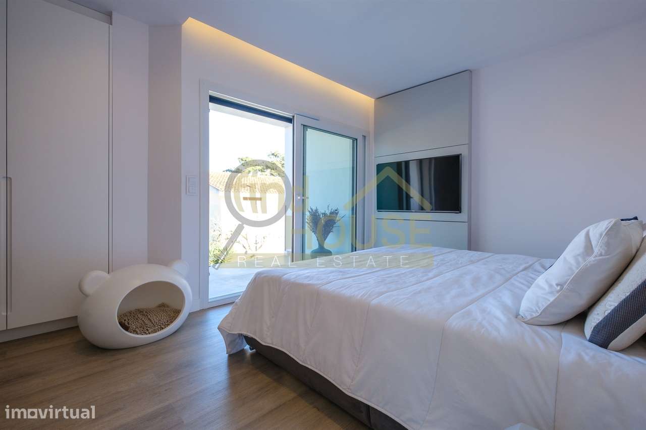 Moradia Isolada V3 com piscina junto à Herdade da Aroeira-18