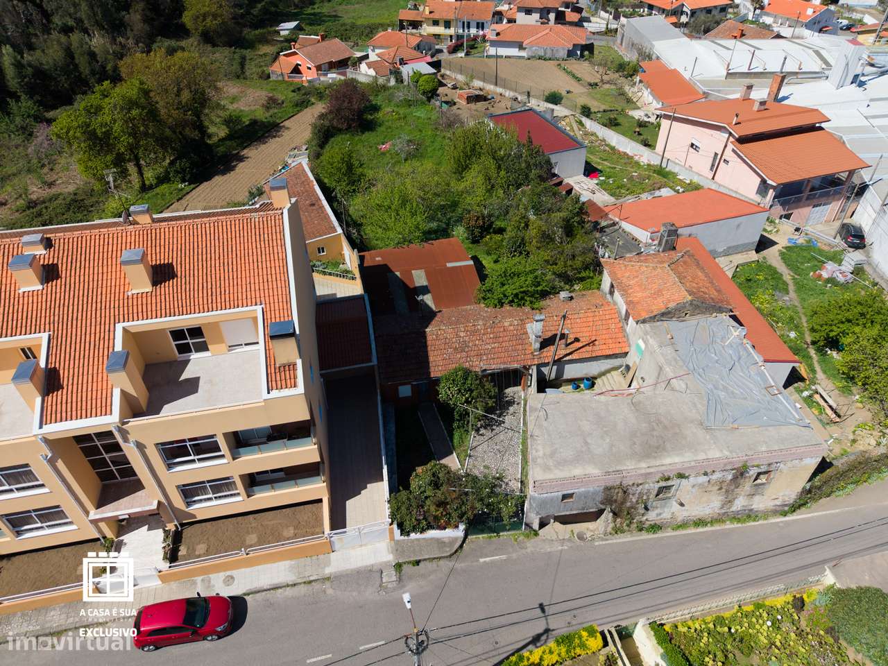 Moradia com duas habitações independentes em Lourosa - Exclusivo-35