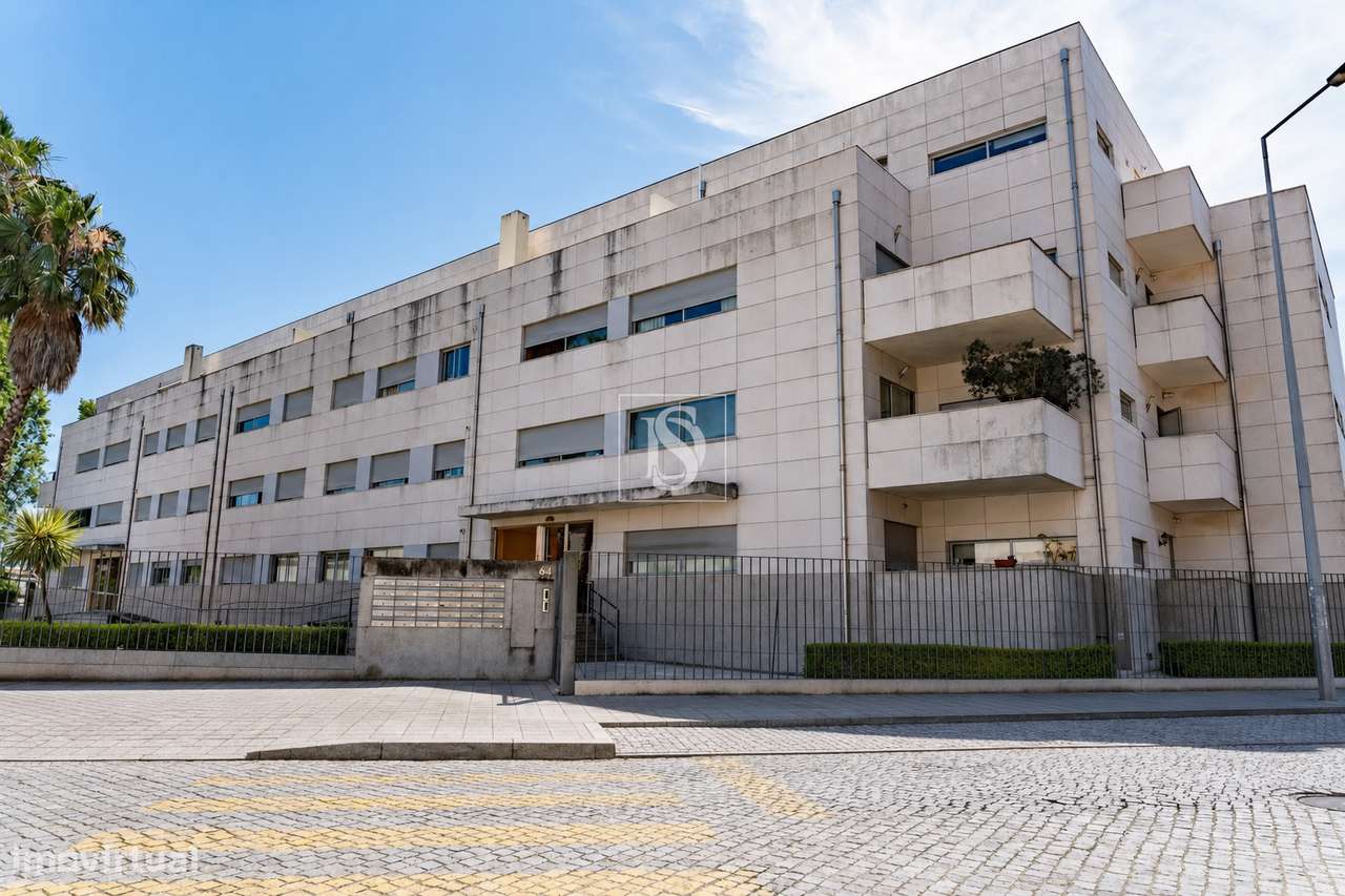 Apartamento T2+1 em Condomínio Fechado | Senhora da Hora, Matosinhos-21