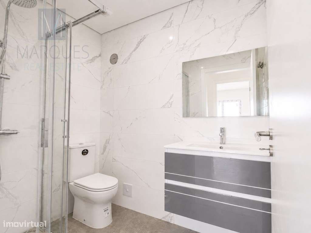 Apartamento T3 em Condomínio Privado com Terraços, Arrecadação e Es...-7