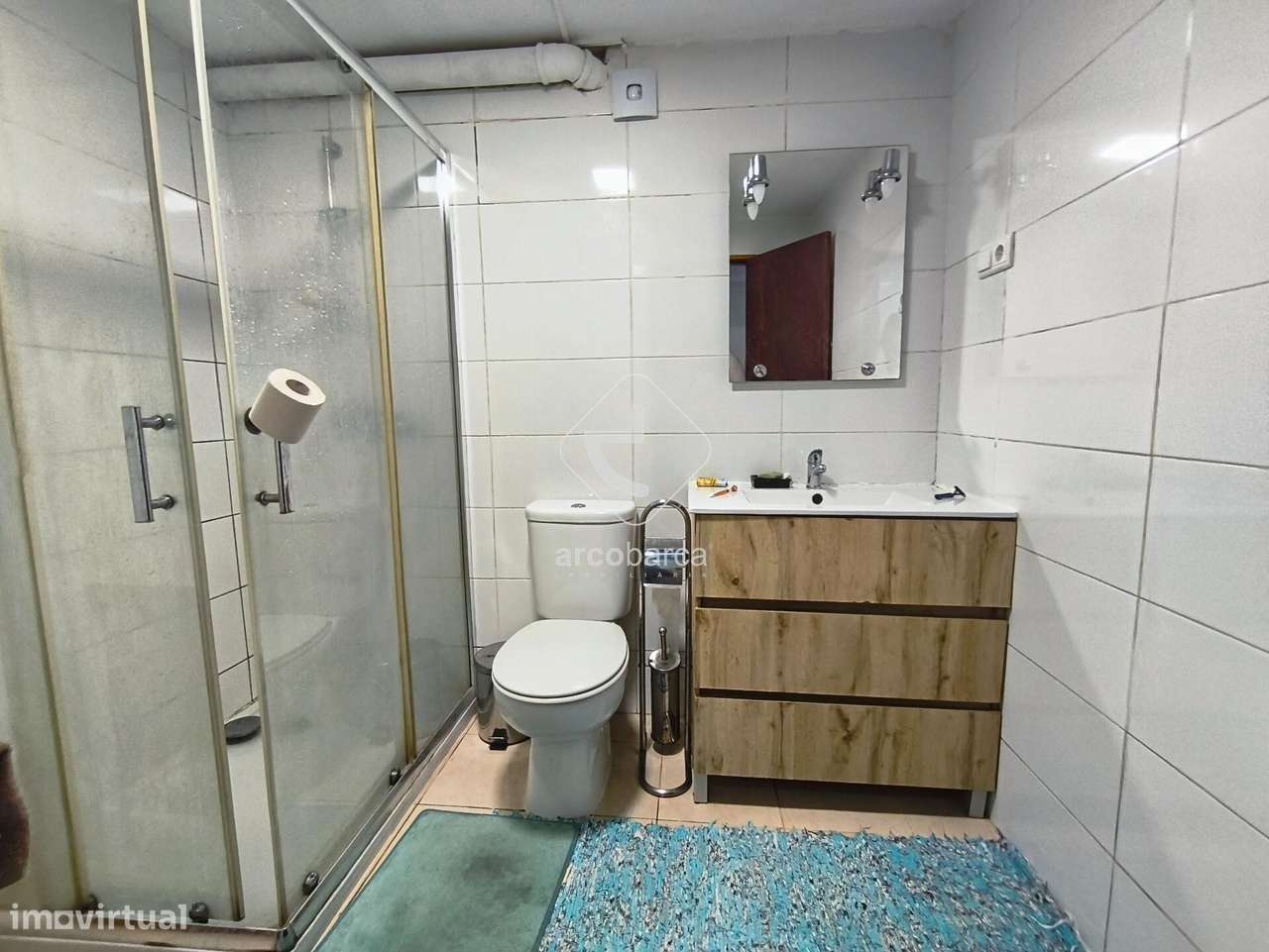 Moradia T3 terreno de 1.500 m2, apartº T1 independente e licença de AL-31