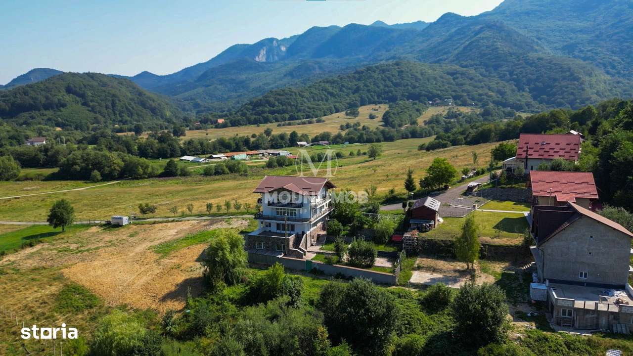 Oază de liniste cu potential comercial, vila moderna în Rasnov-7