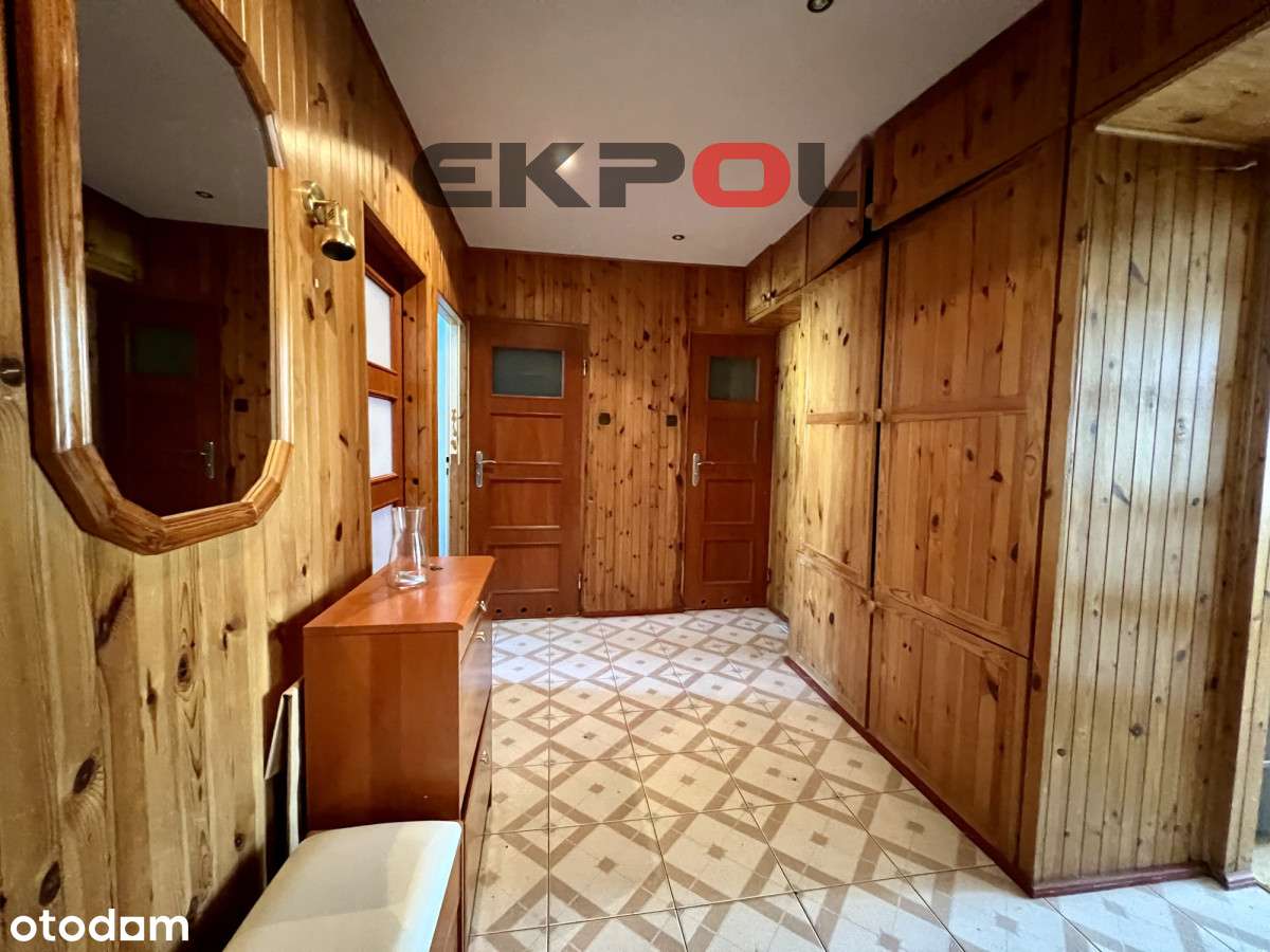 Przestronne, świetna lokalizacja 3-pok 64m2-0