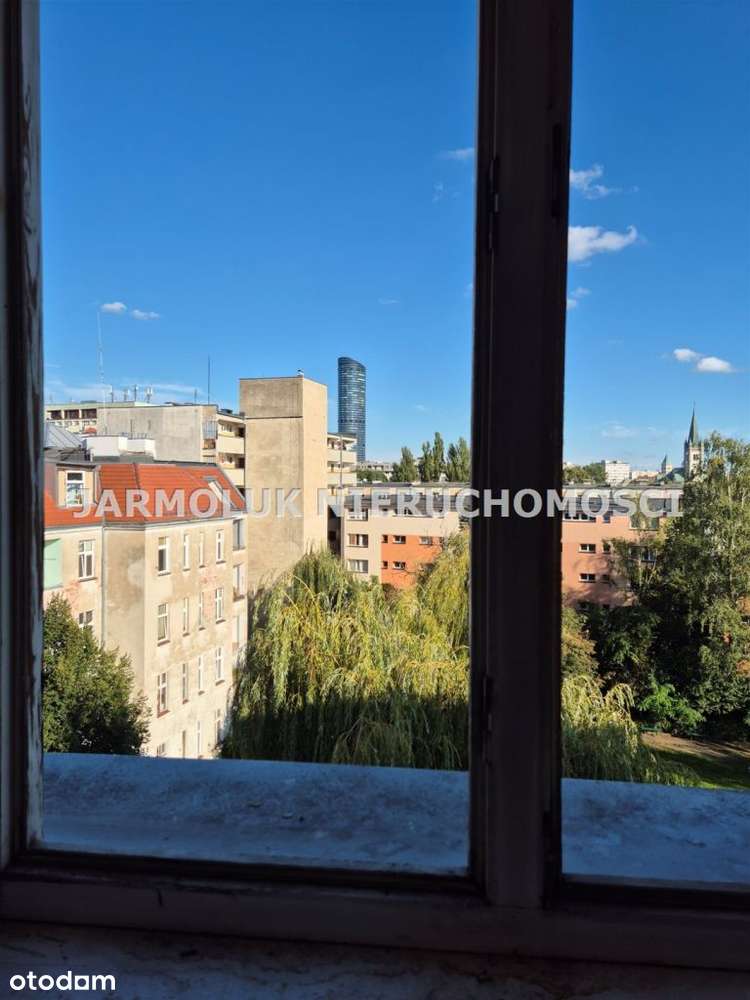 Rozkładowe z potencjałem blisko centrum-1