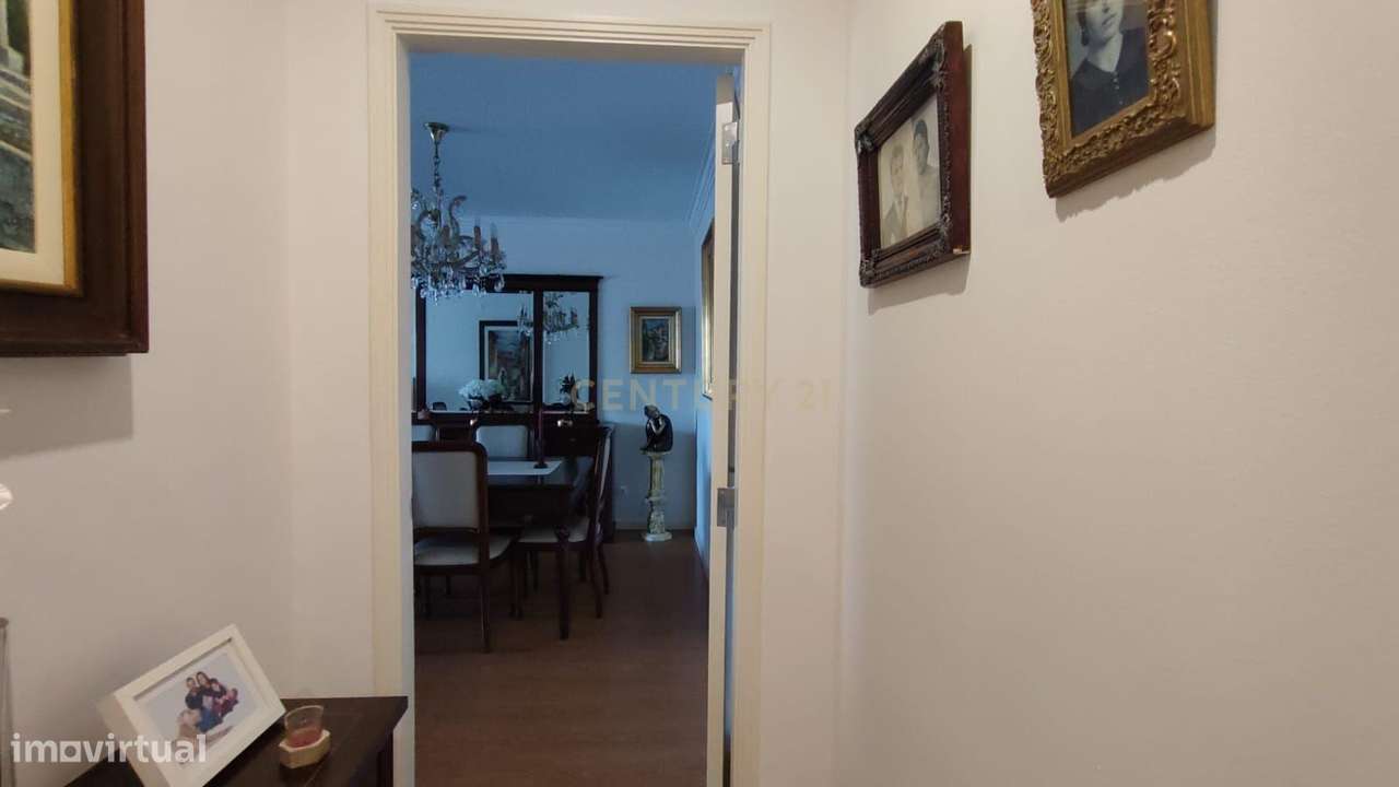 Magnífica propriedade T2 em Linda-A-Velha, Lisboa-14