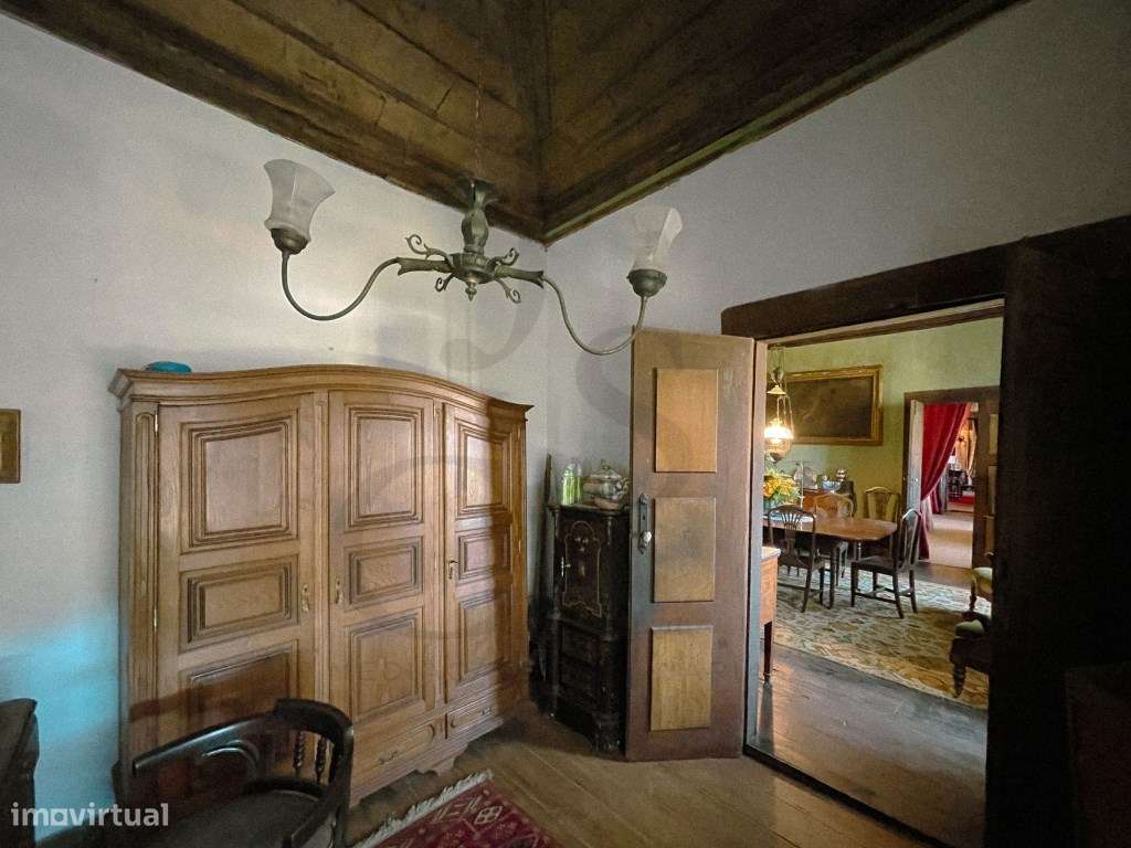 Casa Senhorial Brasonada do Século XVIII na Região do Douro-38