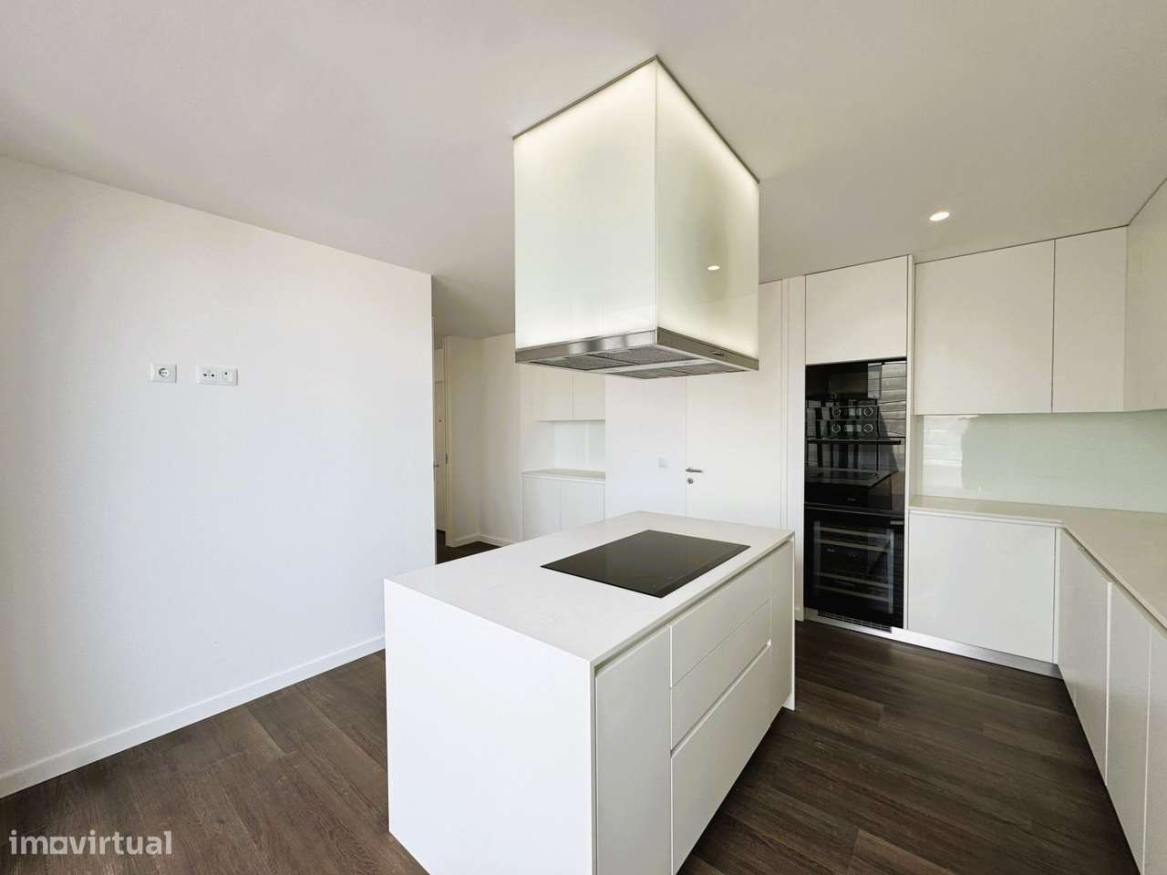 Apartamento T4 Novo (com Terraço e Centro Cidade)-44