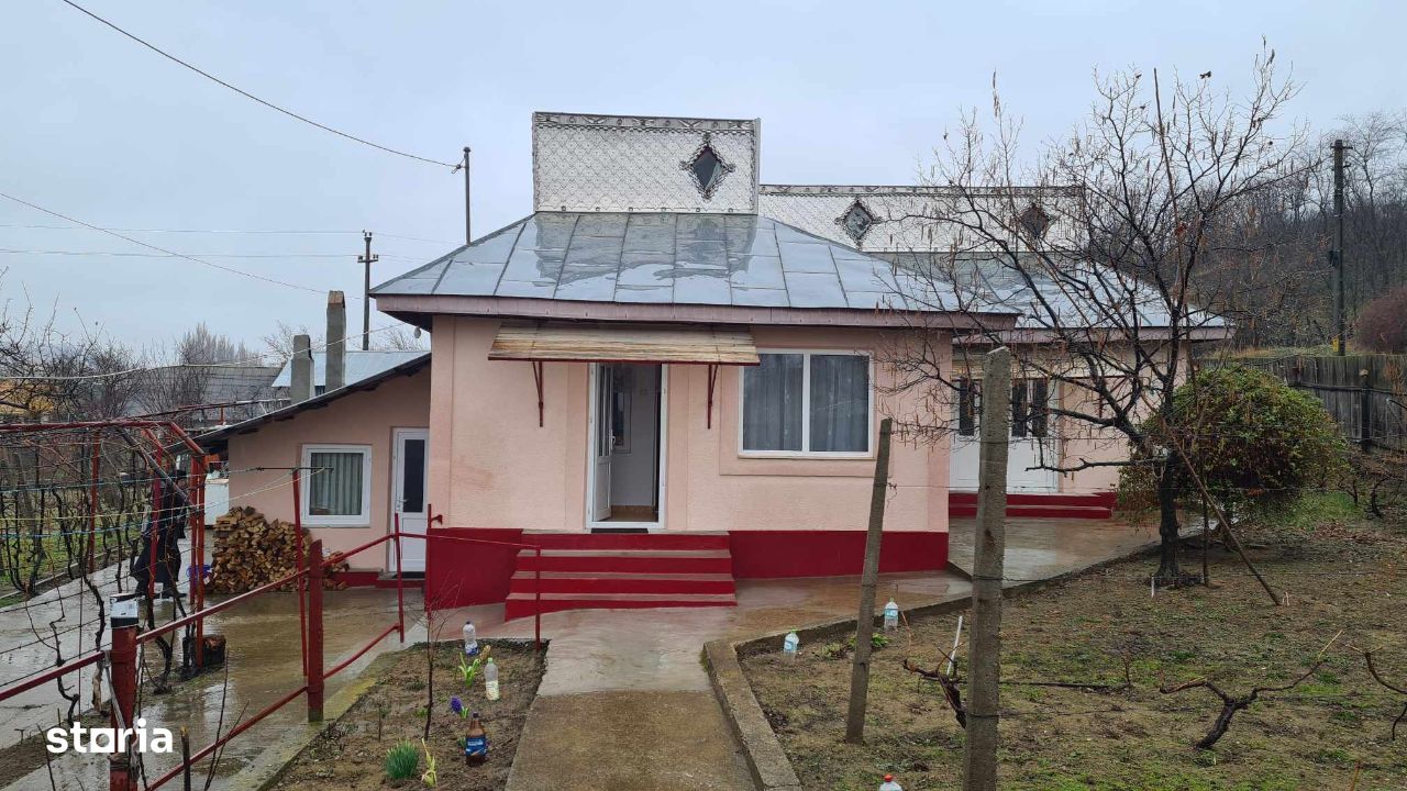 Casa BCA in Valeni comuna Ruginesti - Vrancea in apropiere de Adjud