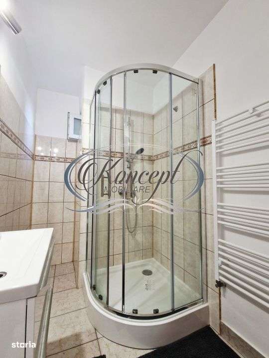 Casa moderna cu mansarda si curte comuna in zona Campului-18