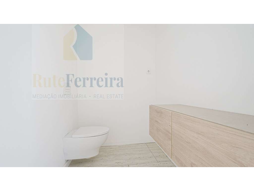 Moradia de design contemporâneo e inovador na Portela da Vila, Torr...-22