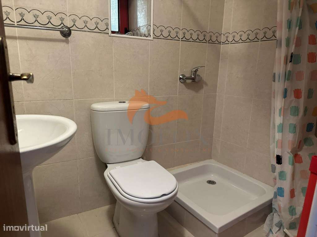 Moradia pronta a habitar localizada na Vila de Avô - Documentação c...-7