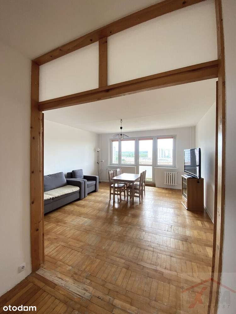 3 widne pokoje, duży hall, balkon-1