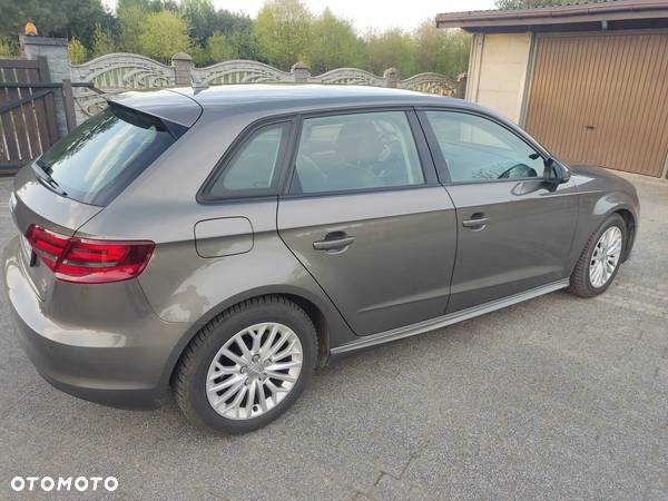 Audi A3 1.6 TDI ultra Attraction - 25