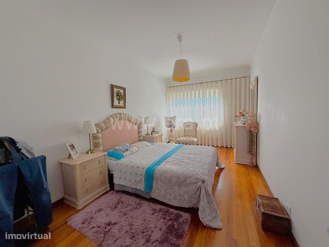 Apartamento T3 à venda em Monserrate-11