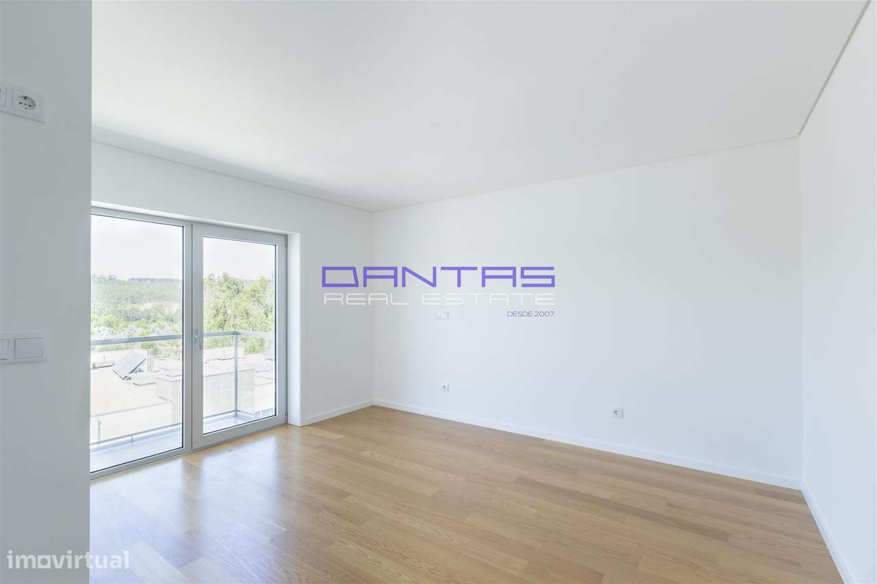 Moradia nova de gaveto em Famalicão-8