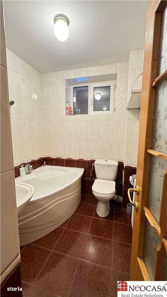 METROU LAMINORULUI, VILA 2004, 7 CAMERE, TEREN 499 MP!-16