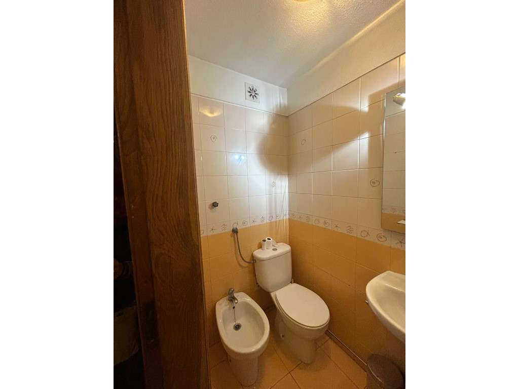 Apartamento T3 em Telheiras - Excelente localização e luminosidade-11